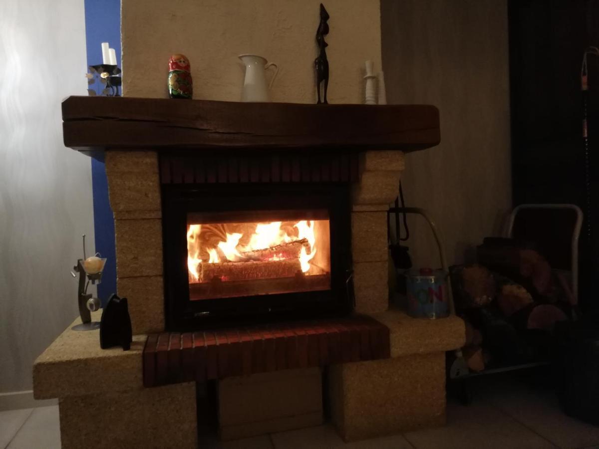Chambre au calme à la campagne avec piscine idéale étape ou déplacement pro Vaux-sur-Vienne Exterior foto